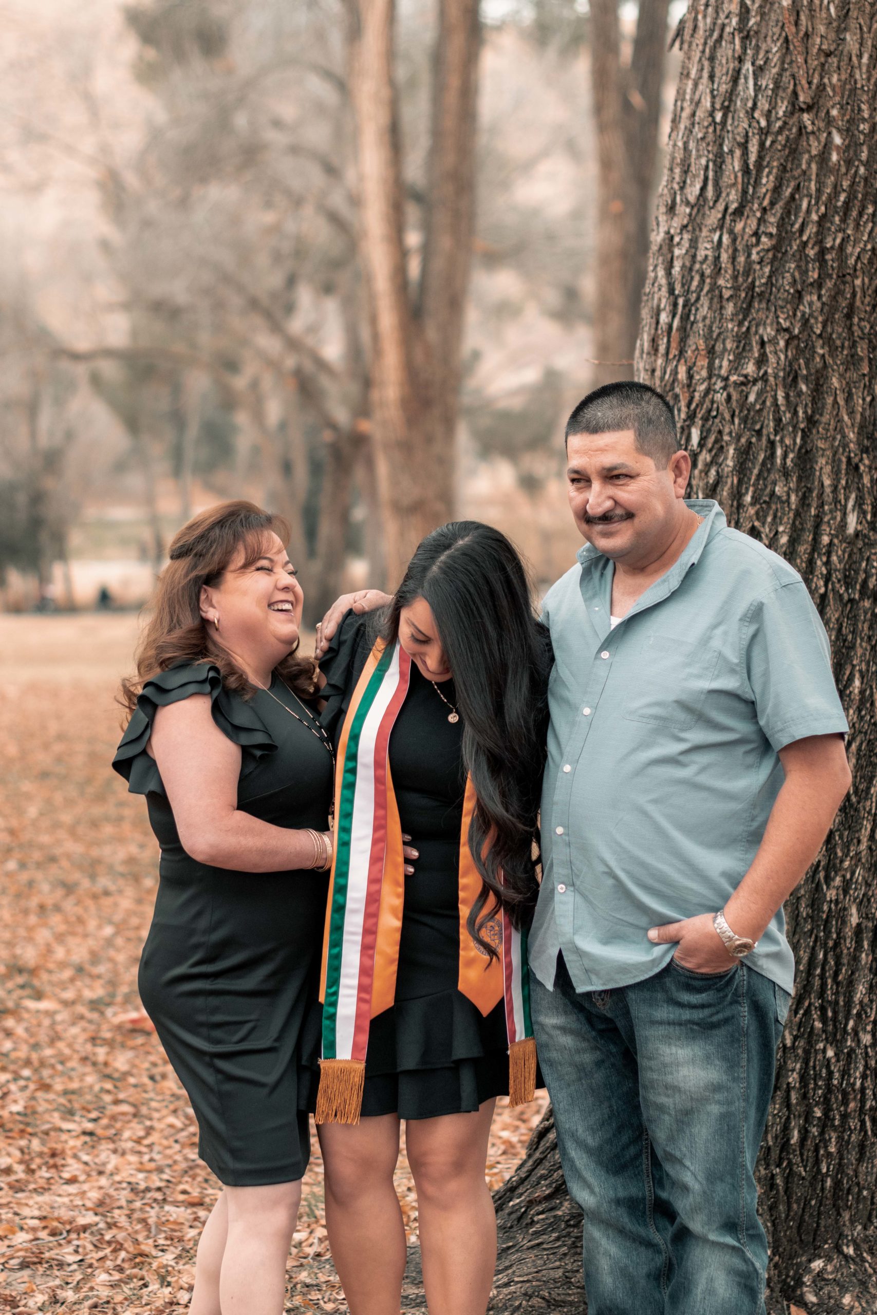 Family Pictures @ Hart Park - Bakersfield